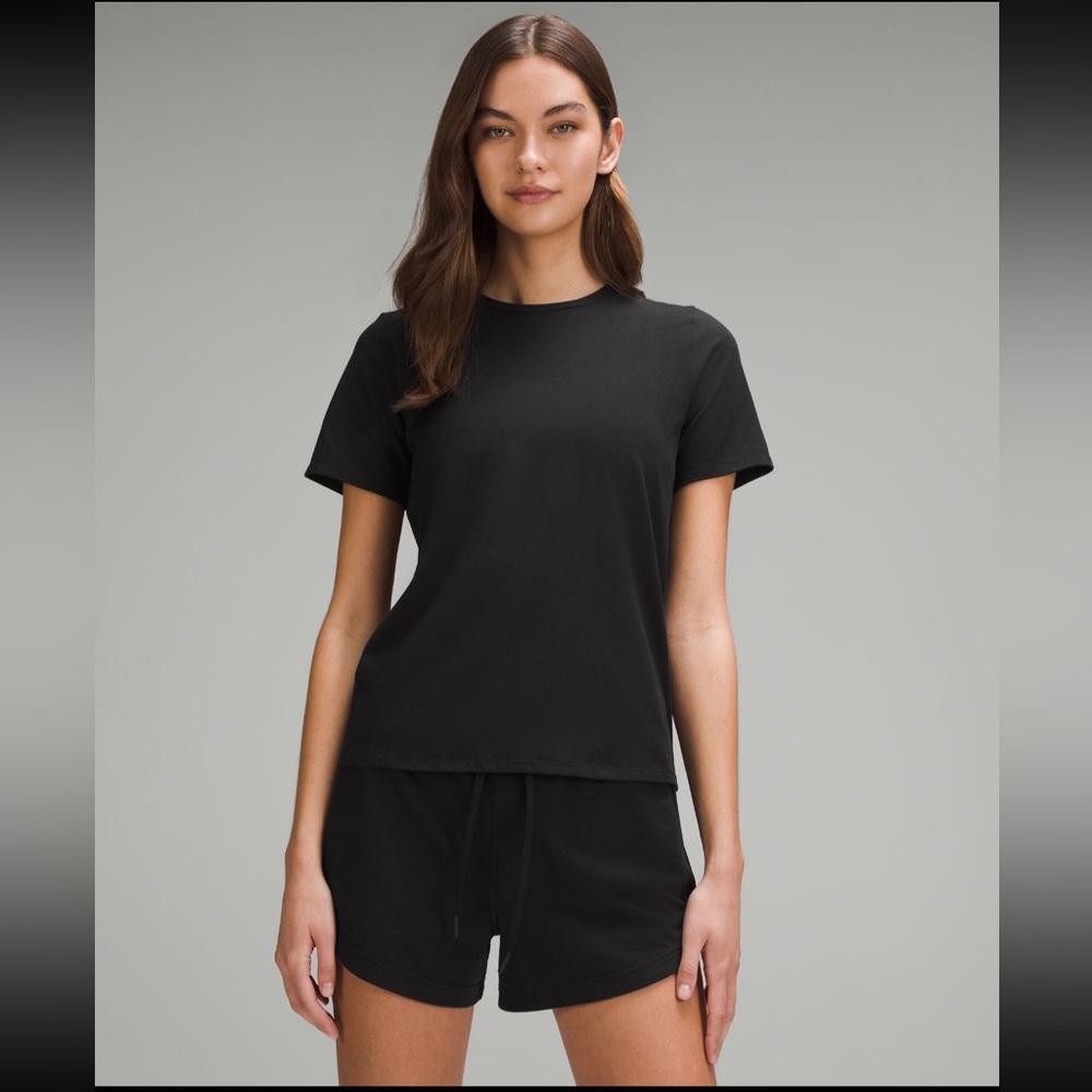NWT Lululemon Organic Cotton Straight-Hem Crewneck T-Shirt – Black size S